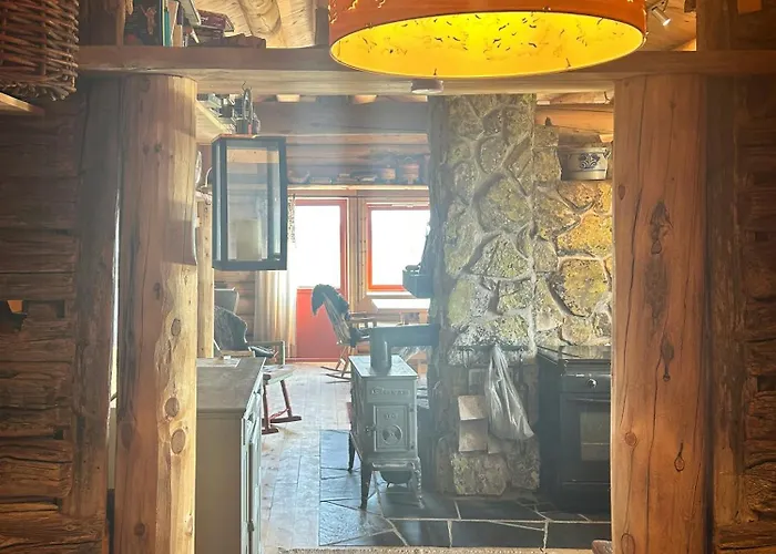 Historic Log With Views Of Rondane *
