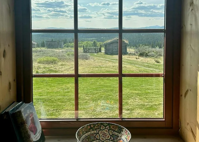 Historic Log With Views Of Rondane